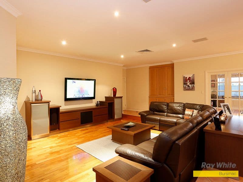 20 Mudlark Crescent, Ballajura WA 6066, Ballajura - Thumbnail 6