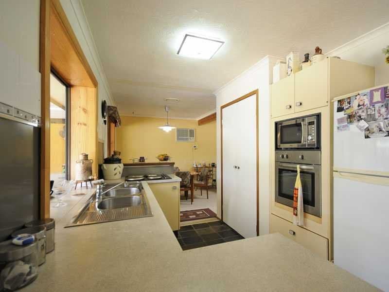 28  Larch Street, TALLEBUDGERA QLD 4228, Tallebudgera - Thumbnail 5
