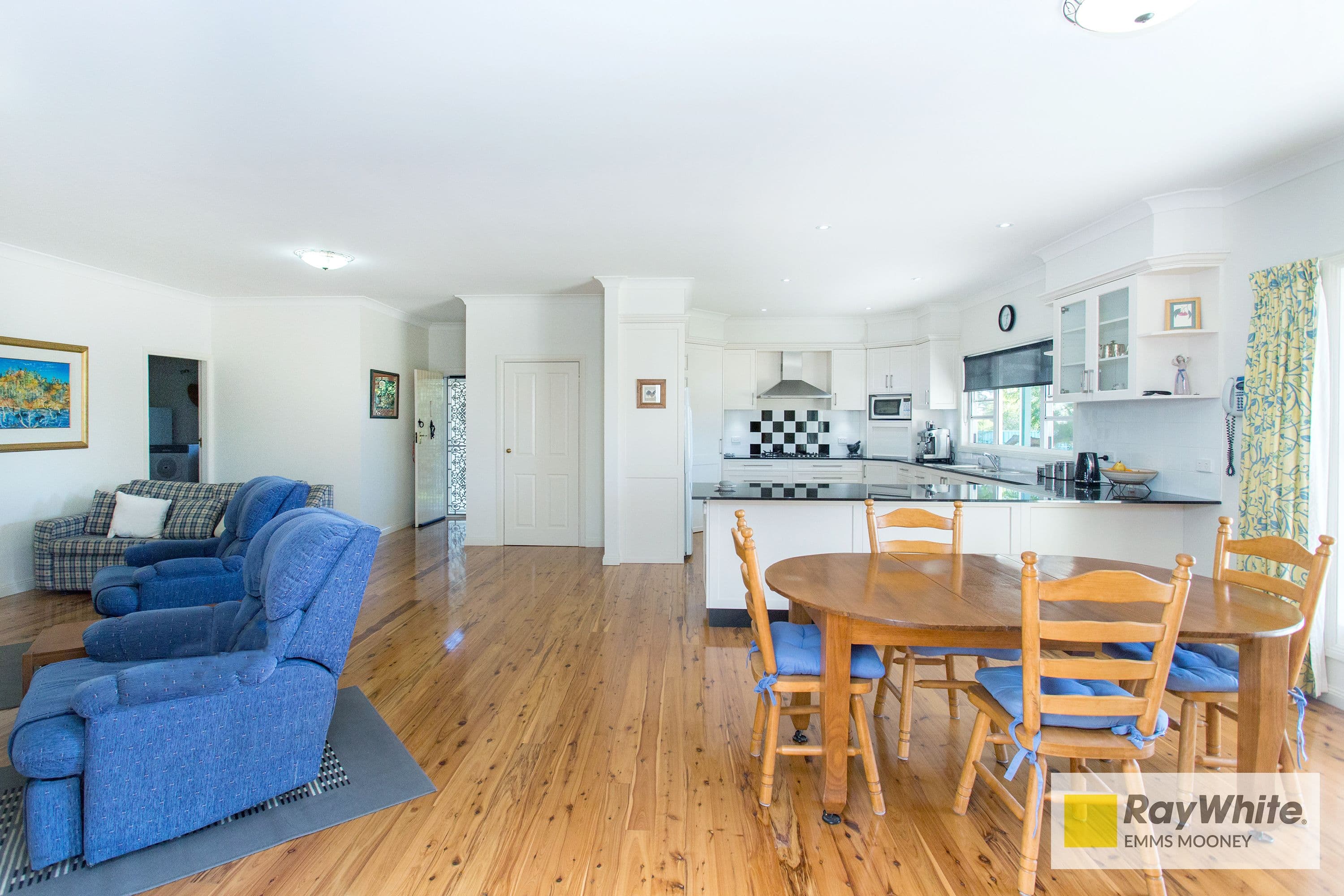 58 Calare Street, Cowra - Thumbnail 2