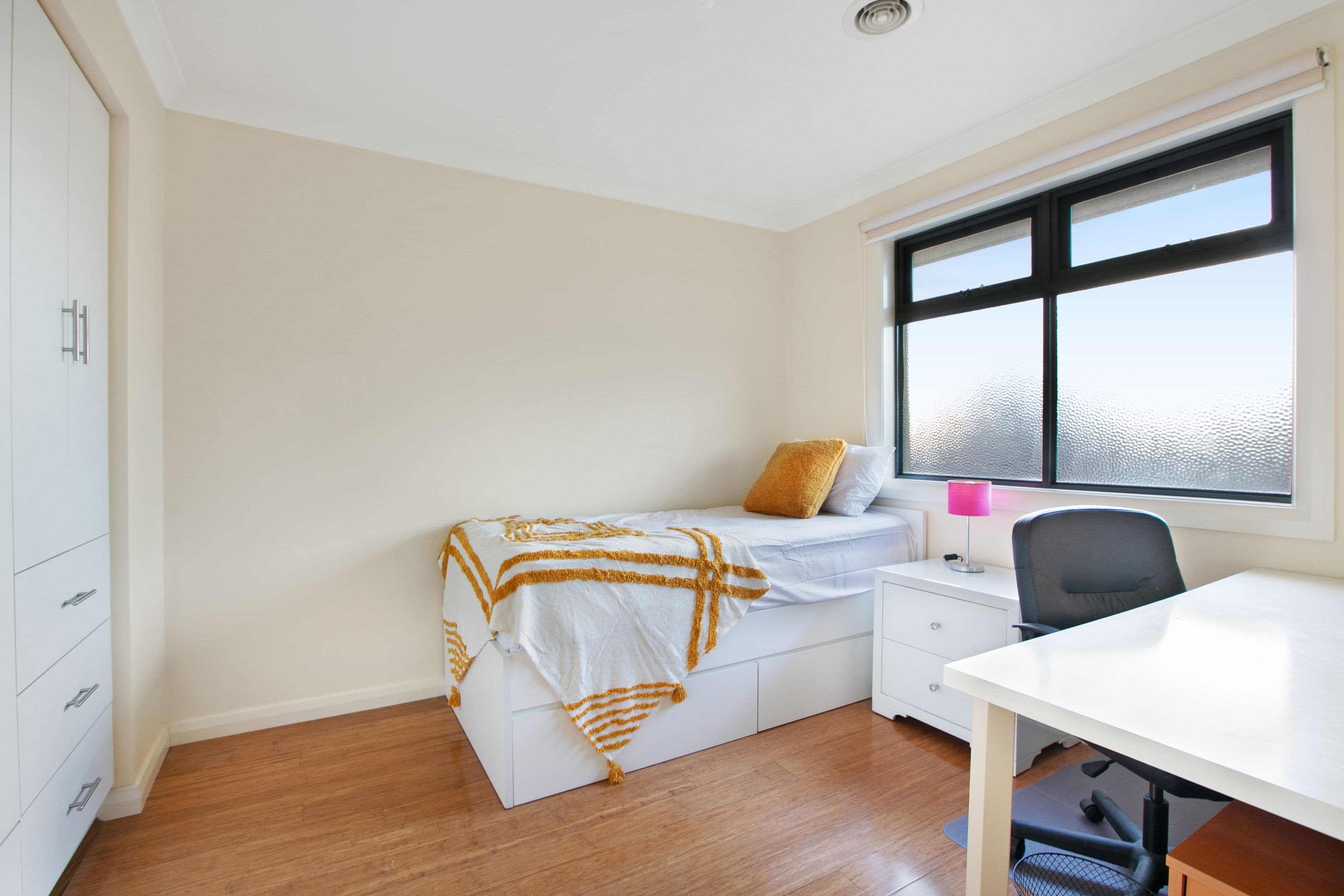 16 Charlton Crescent, Reservoir VIC 3073, Reservoir - Thumbnail 6