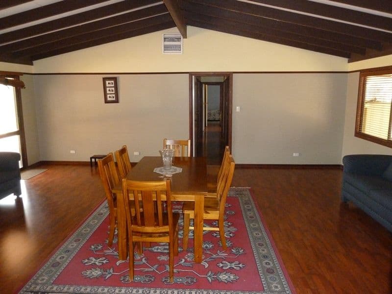 40 Blue Squill Drive, LOWER CHITTERING WA 6084, Lower Chittering - Thumbnail 6