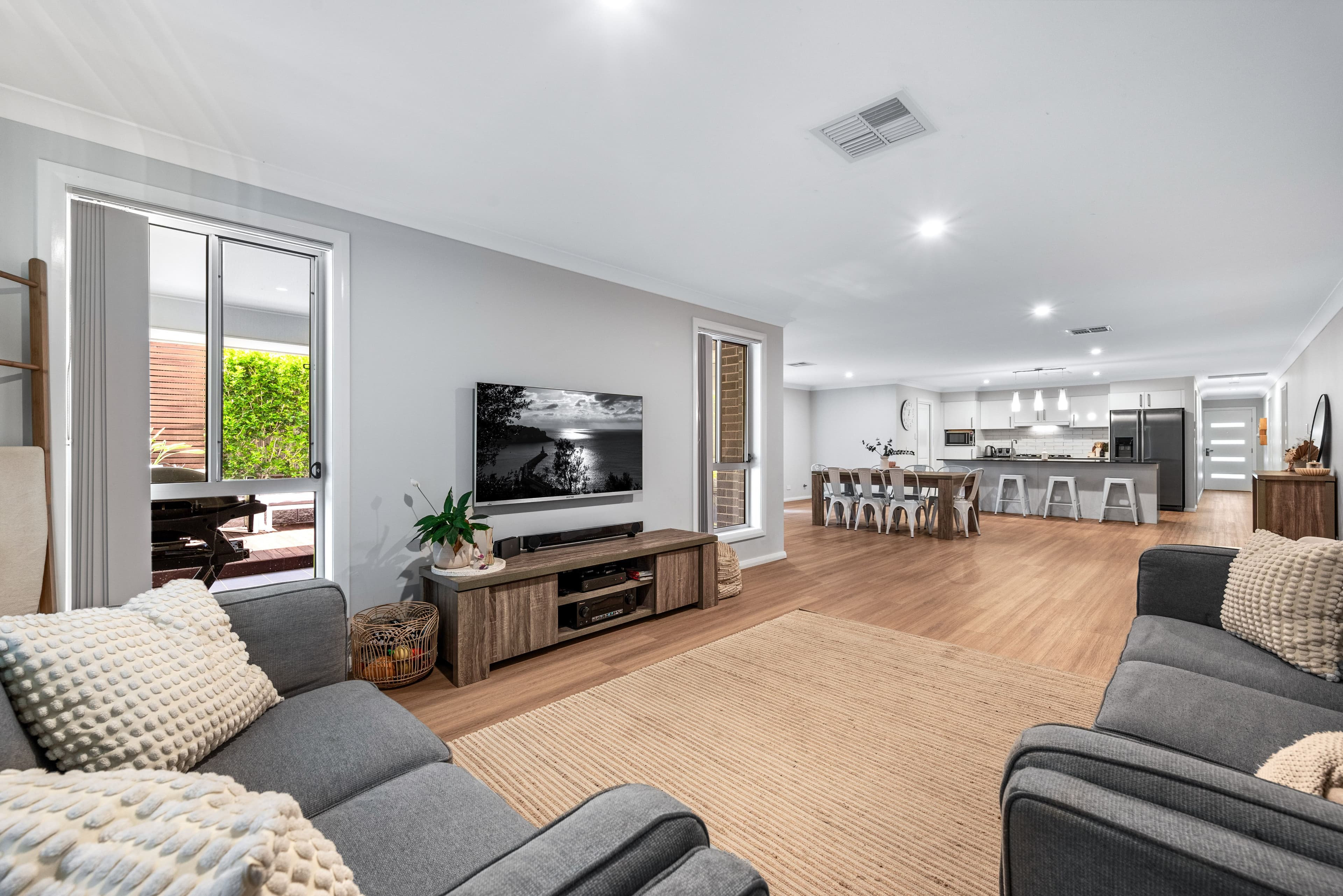 80 Hampshire Boulevard, Spring Farm NSW 2570, Spring Farm - Thumbnail 7