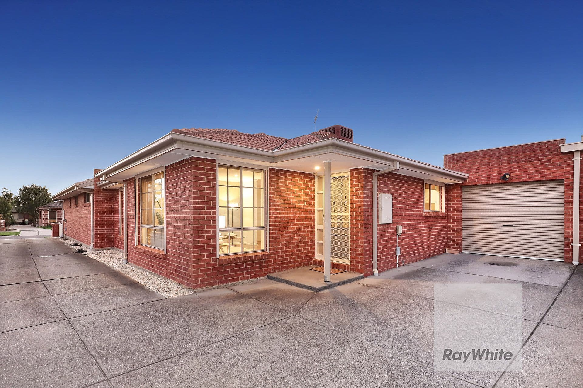 20 Waratah Avenue, Tullamarine VIC 3043, Tullamarine - Thumbnail 2
