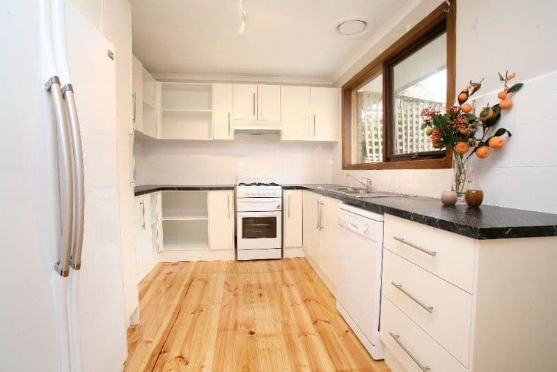 7 Spruce Drive, ROWVILLE VIC 3178, Rowville - Thumbnail 2