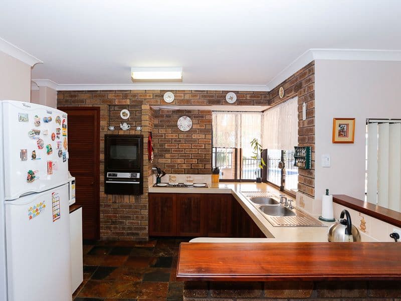 15 Blockley Way, Bassendean WA 6054, Bassendean - Thumbnail 6