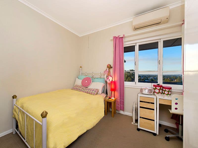 19 Circe Street, HAMILTON QLD 4007, Hamilton - Thumbnail 5