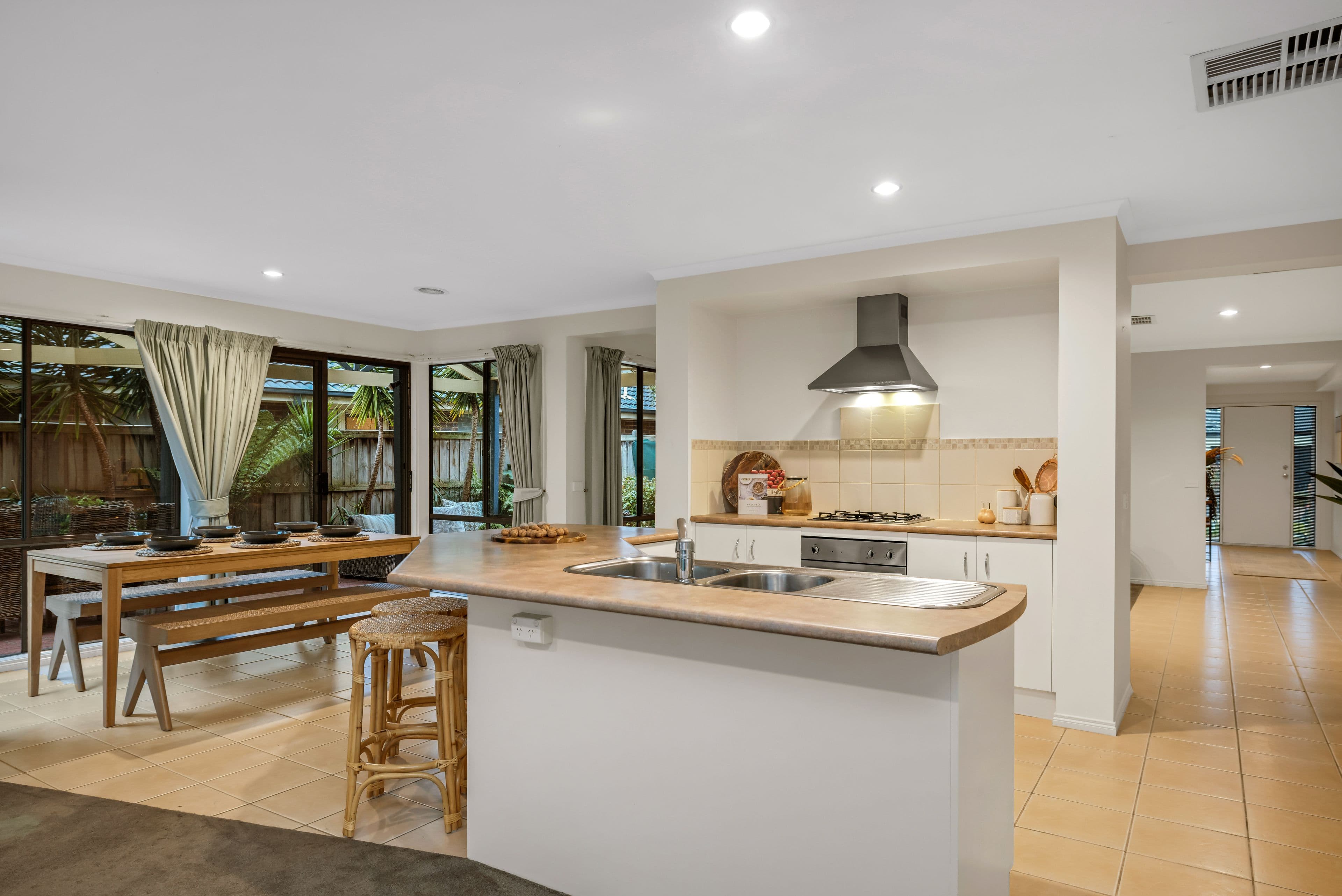 2 Riverglen Road, Berwick VIC 3806, Berwick - Thumbnail 6