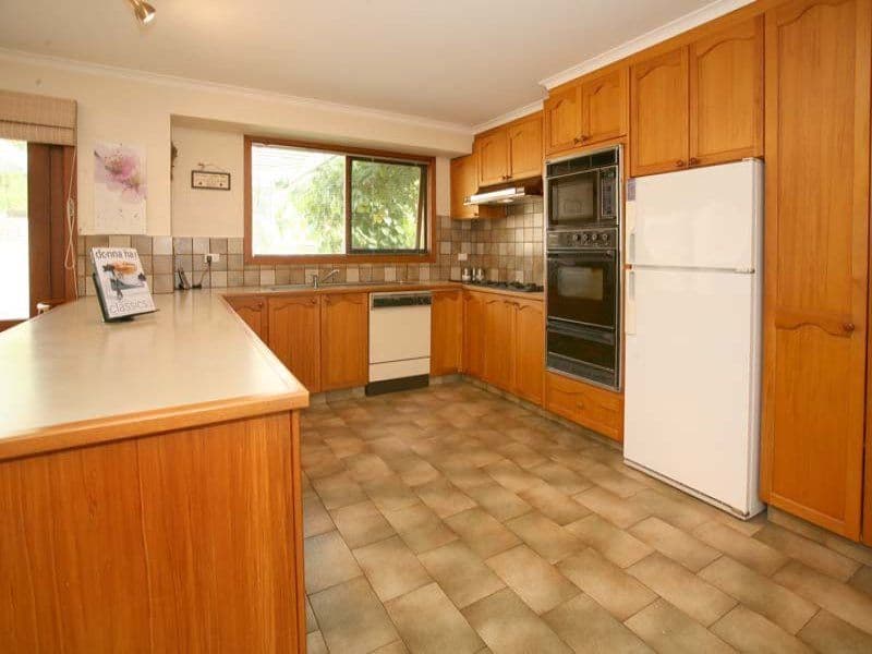 54 Torwood Avenue, GLEN WAVERLEY VIC 3150, Glen Waverley - Thumbnail 2