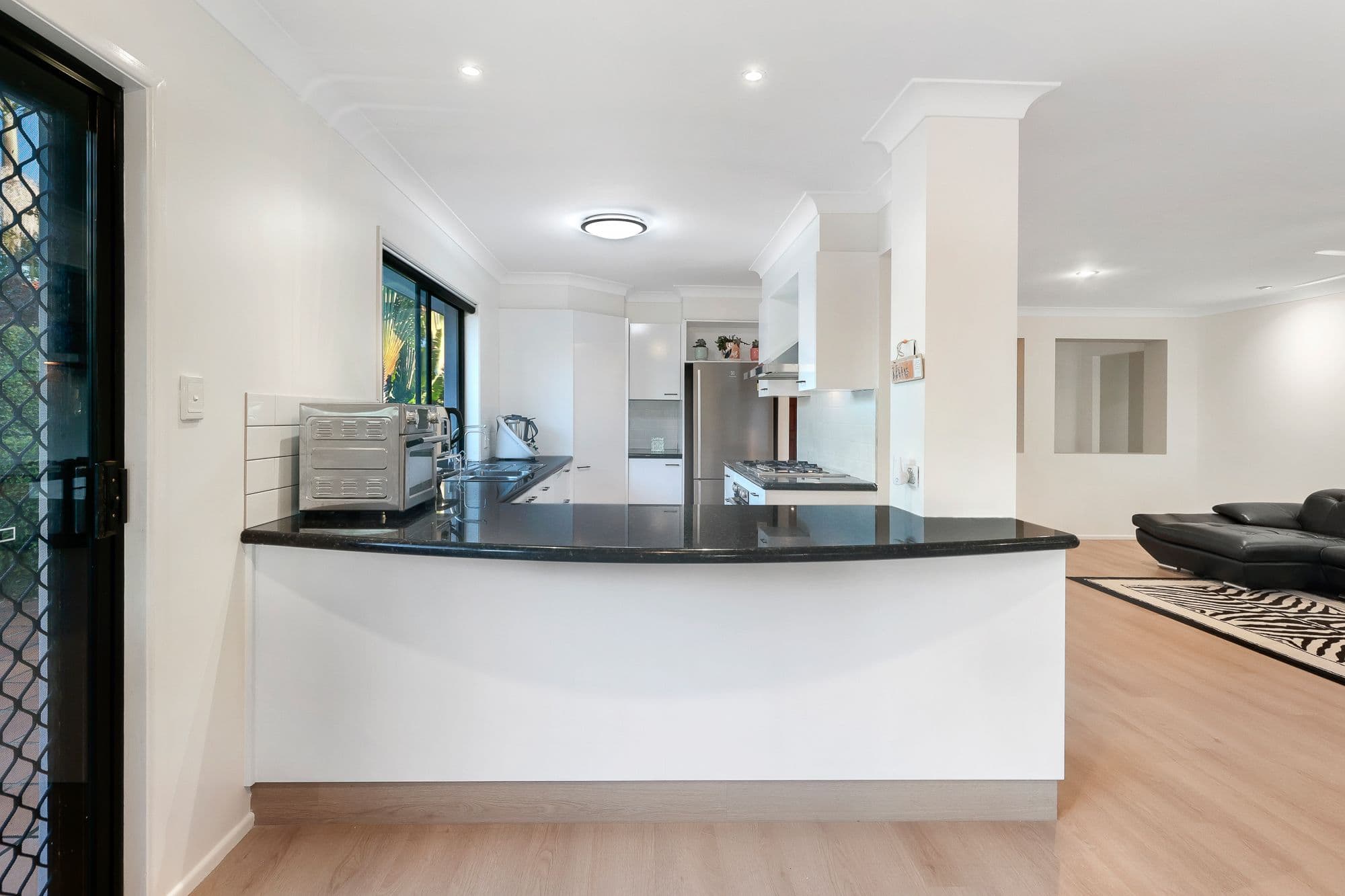 13 Balmoral Avenue, Sorrento QLD 4217, Sorrento - Thumbnail 8