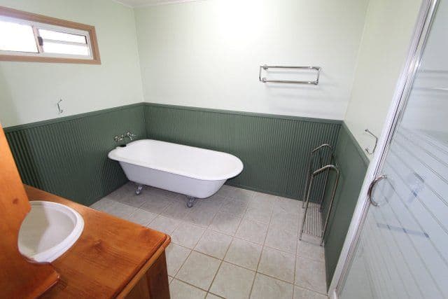 19 Hilda Street, CHARLEVILLE QLD 4470, Charleville - Thumbnail 3