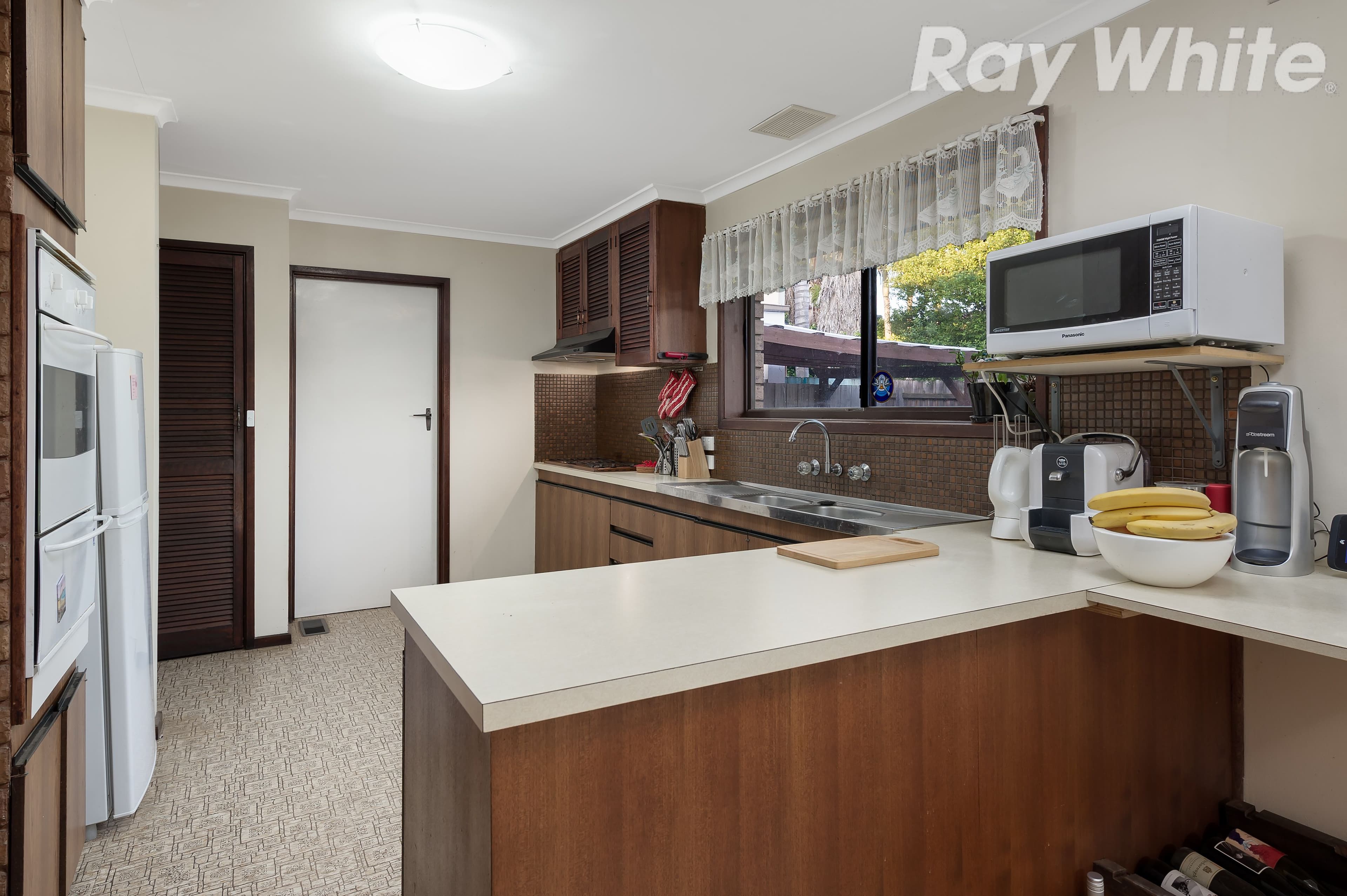 261 Greenhills Road, Bundoora VIC 3083, Bundoora - Thumbnail 3