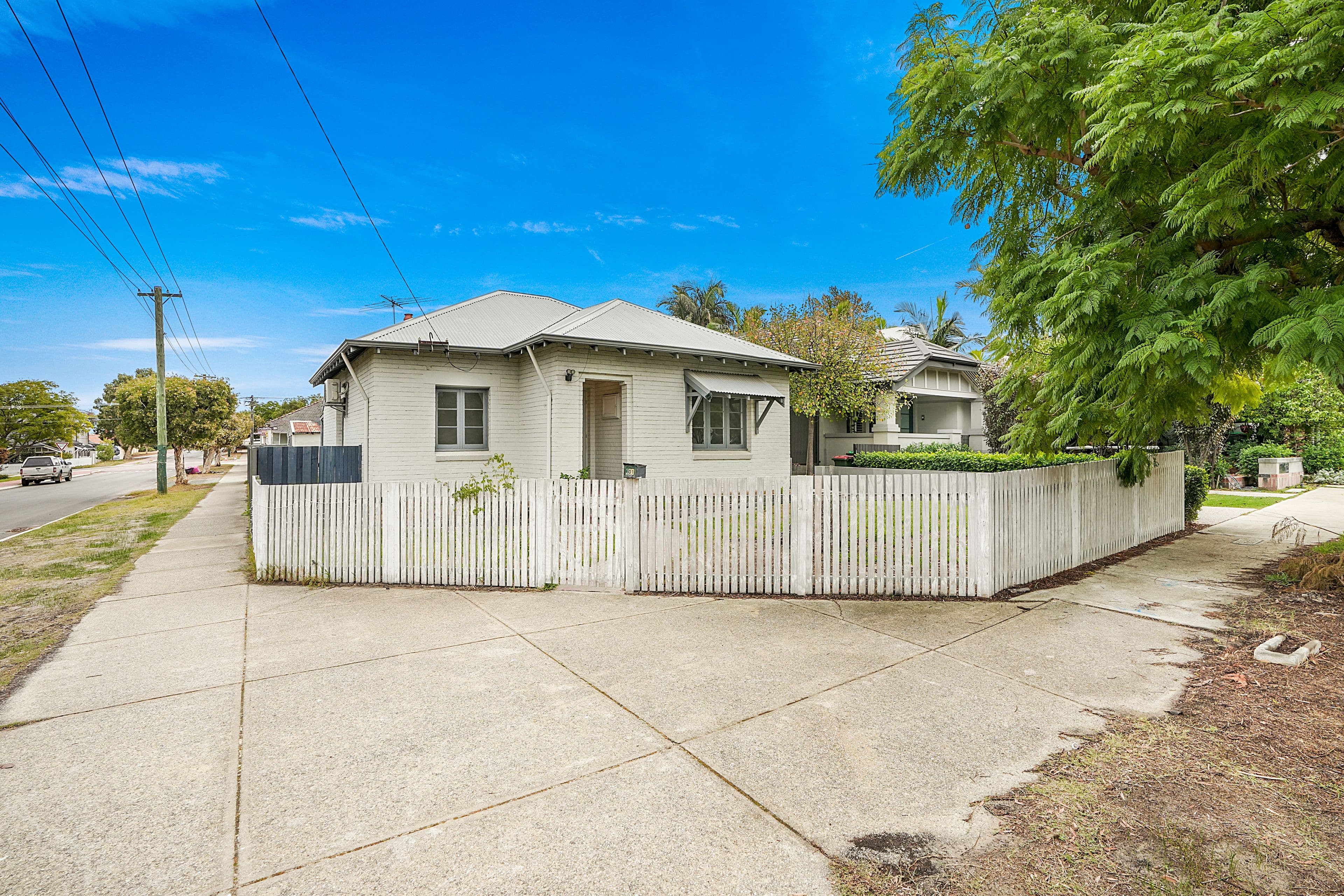 101 Dunedin Street, Mount Hawthorn WA 6016, Mount Hawthorn - Thumbnail 2