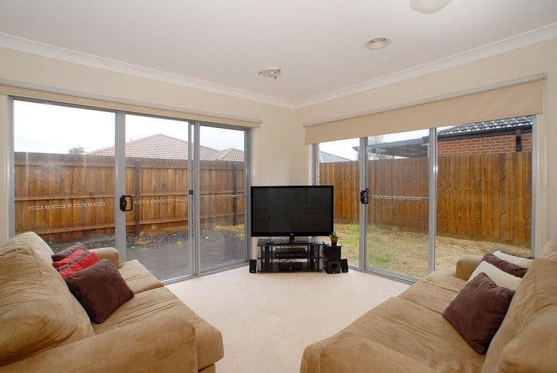 7 Pharaoh Drive, CRANBOURNE VIC 3977, Cranbourne - Thumbnail 4