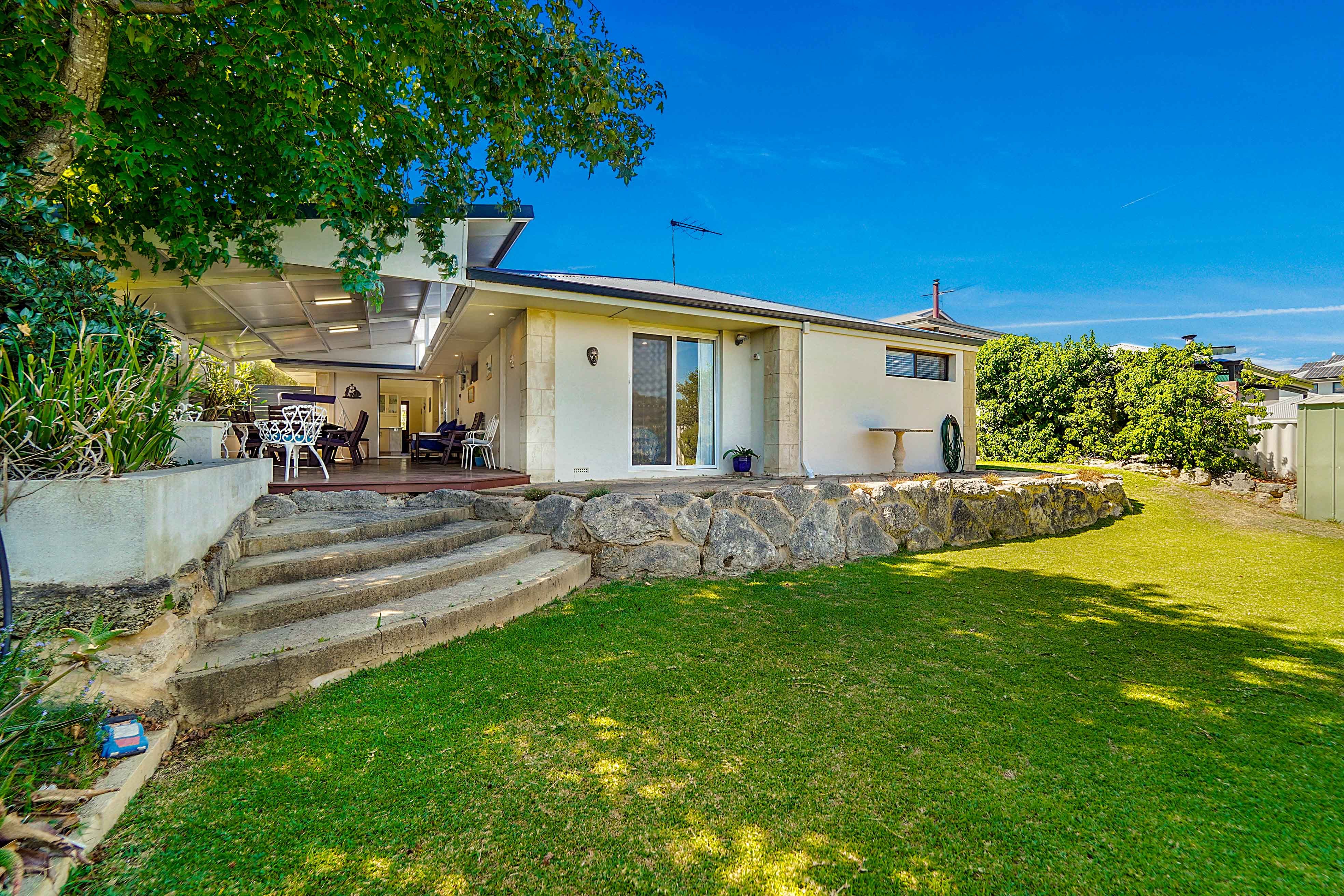 15 Sillmon Way, Duncraig WA 6023, Duncraig - Image 1