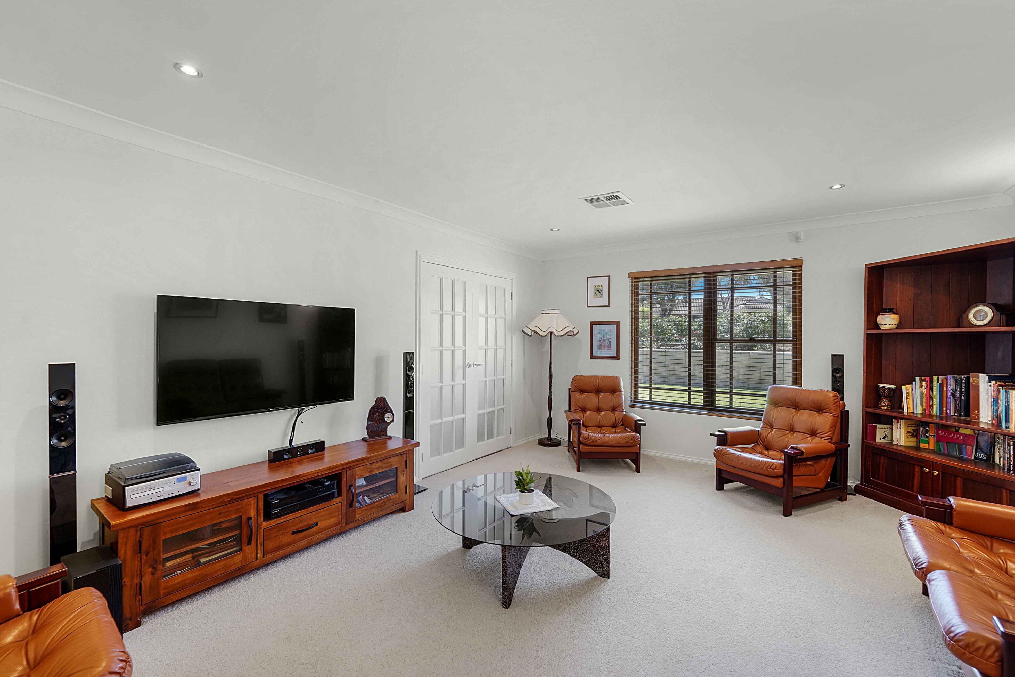 15 Sillmon Way, Duncraig WA 6023, Duncraig - Thumbnail 2