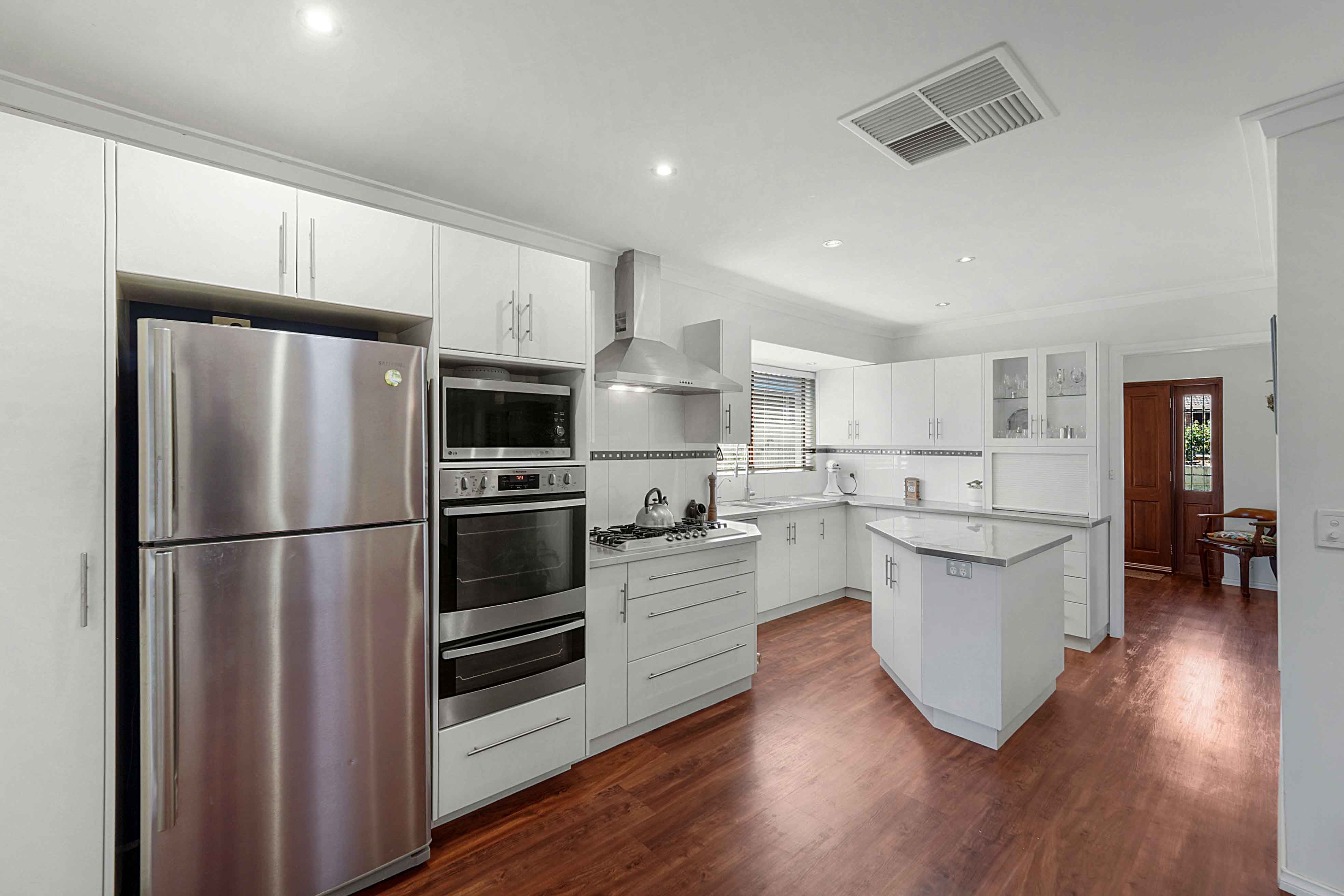 15 Sillmon Way, Duncraig WA 6023, Duncraig - Thumbnail 7