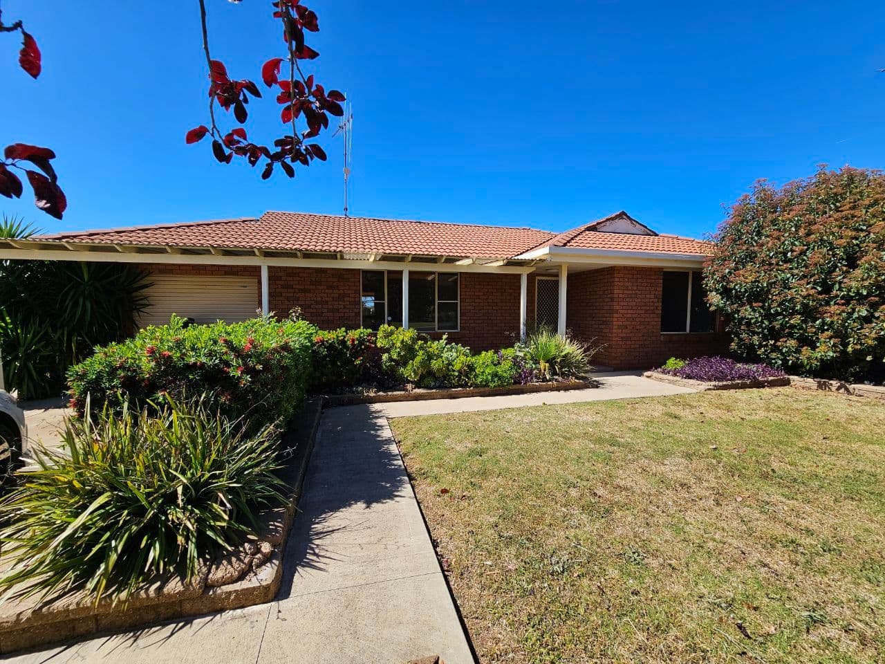 13 Golden Bar Drive, Parkes NSW 2870, Parkes - Image 1