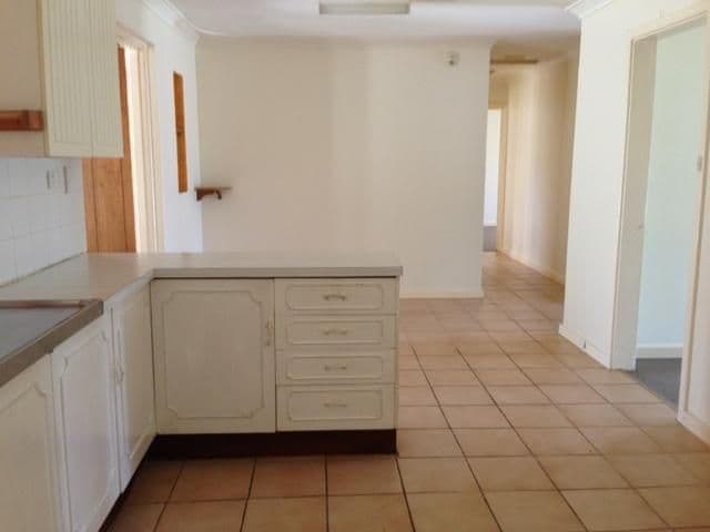 135 Sulphur Road, ORELIA WA 6167, Orelia - Thumbnail 4