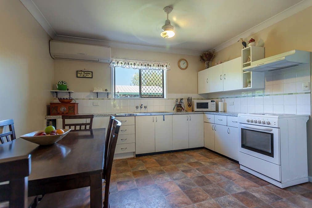 254 Alderley Street, Centenary Heights QLD 4350, Centenary Heights - Thumbnail 3