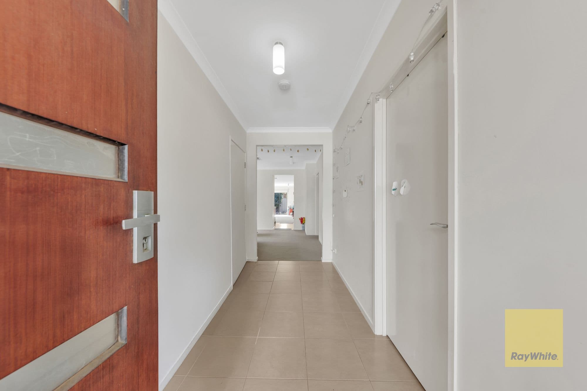 11 Tallgrass Avenue, Truganina VIC 3029, Truganina - Thumbnail 2