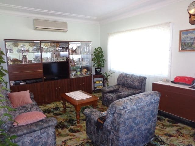 37 Earl Street, CANLEY HEIGHTS NSW 2166, Canley Heights - Thumbnail 3