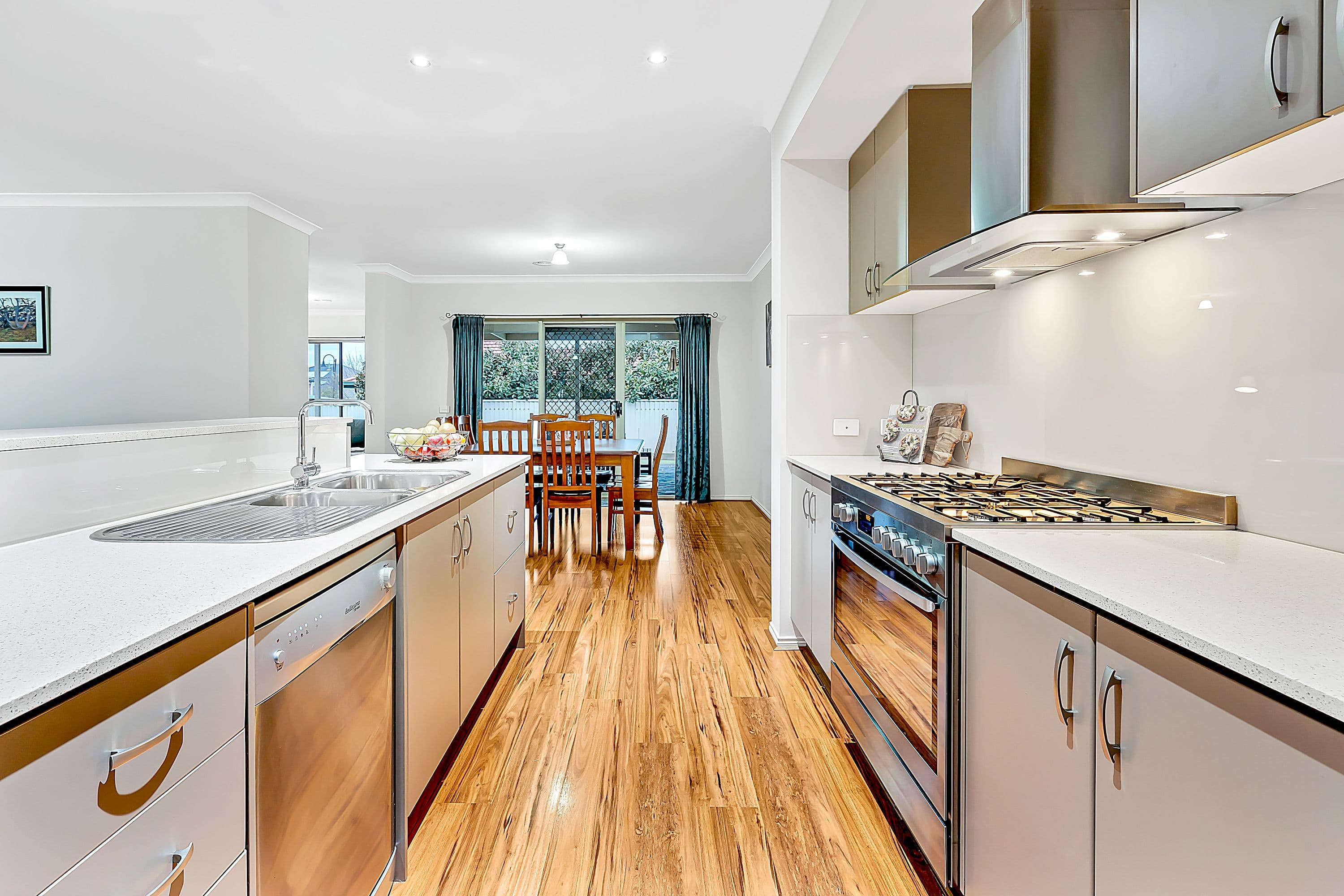 9 Burrora Way, Craigieburn VIC 3064, Craigieburn - Thumbnail 6