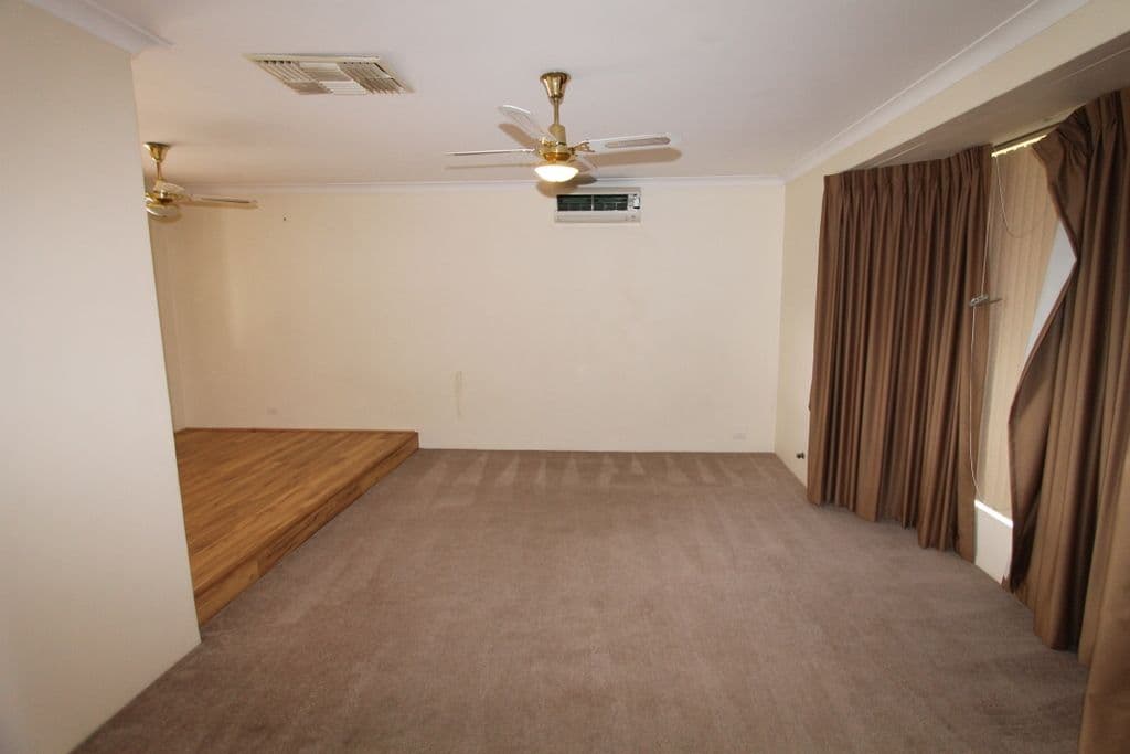 55 Osprey Circle, Ballajura WA 6066, Ballajura - Thumbnail 2
