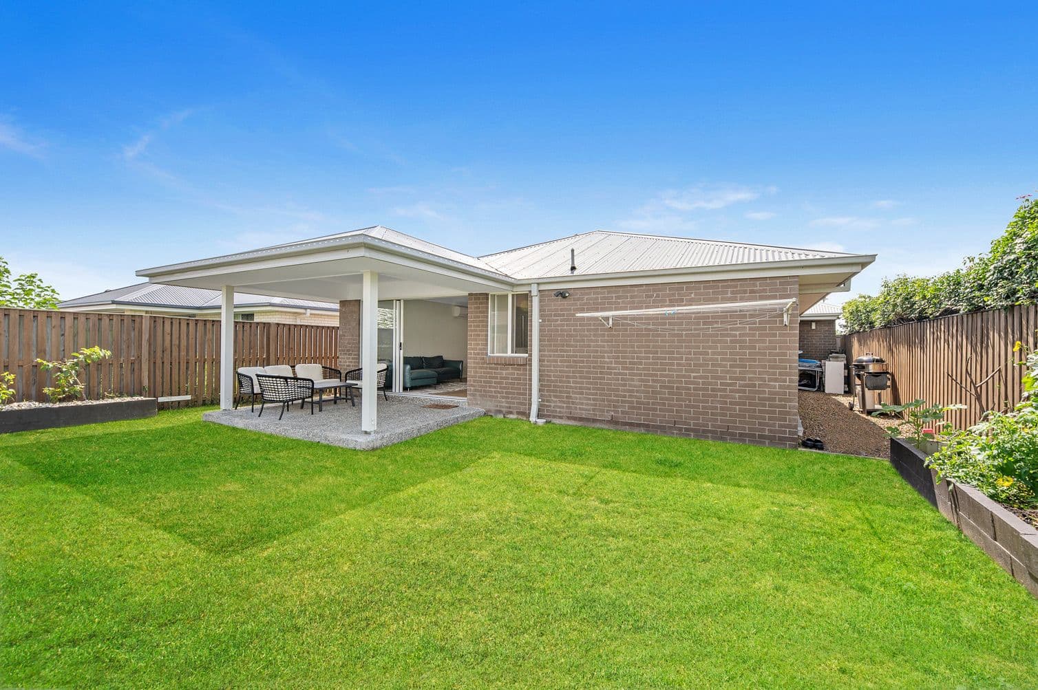 17 Kalgoorlie Street, Pimpama QLD 4209, Pimpama - Thumbnail 2