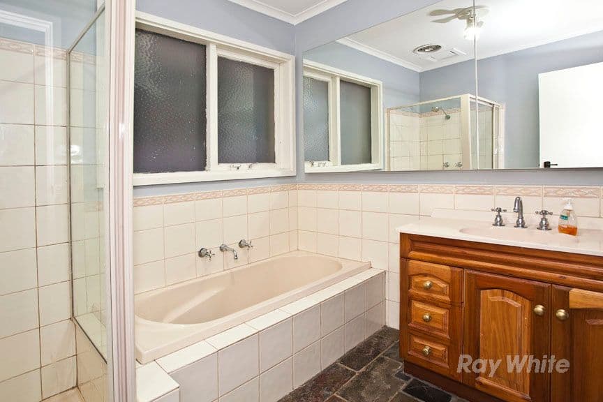33 Burke Road, FERNTREE GULLY VIC 3156, Ferntree Gully - Thumbnail 5