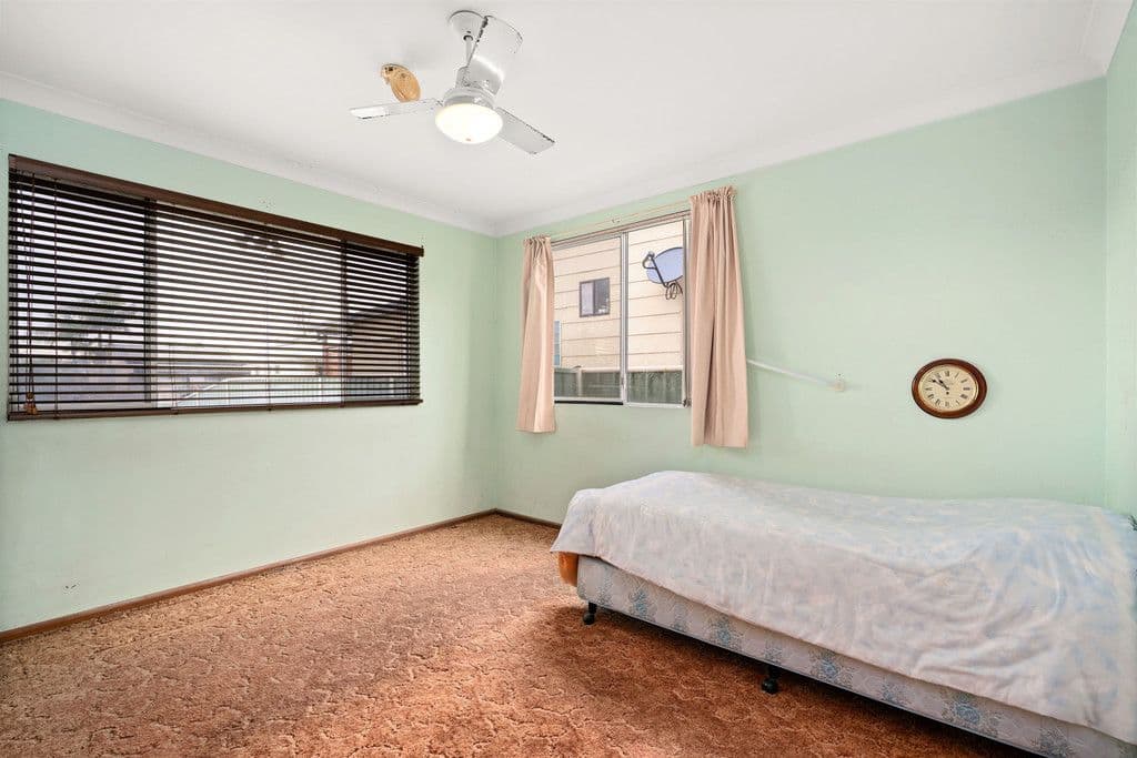 42 Jenkins Street, Davistown NSW 2251, Davistown - Thumbnail 4