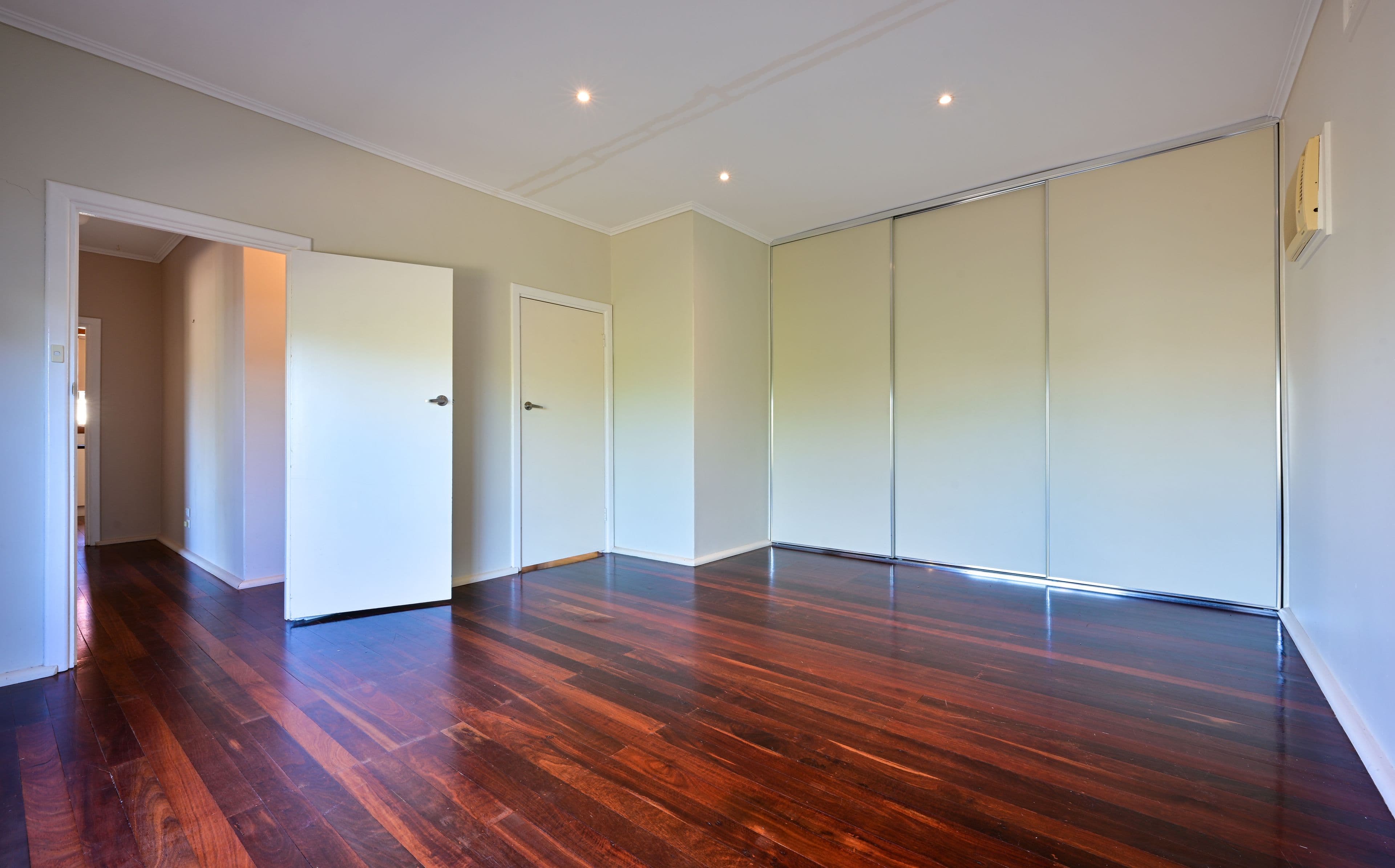 42 Newton Street, Whyalla SA 5600, Whyalla - Thumbnail 4