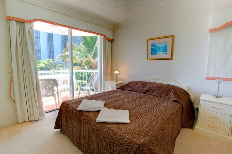 201 'Ritz on the Beach' 4 Philip Avenue, BROADBEACH QLD 4218, Broadbeach - Thumbnail 3