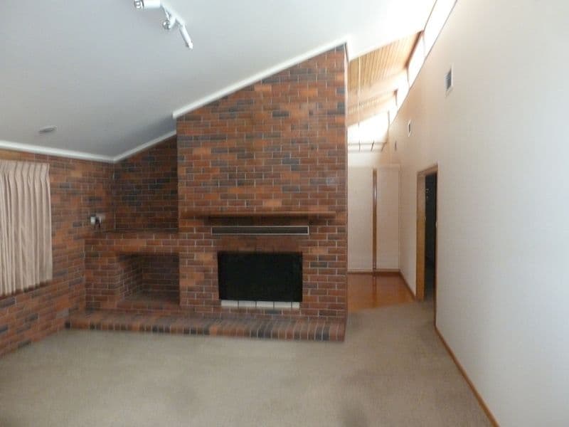 61 Hopetoun Street, Rochester VIC 3561, Rochester - Thumbnail 3