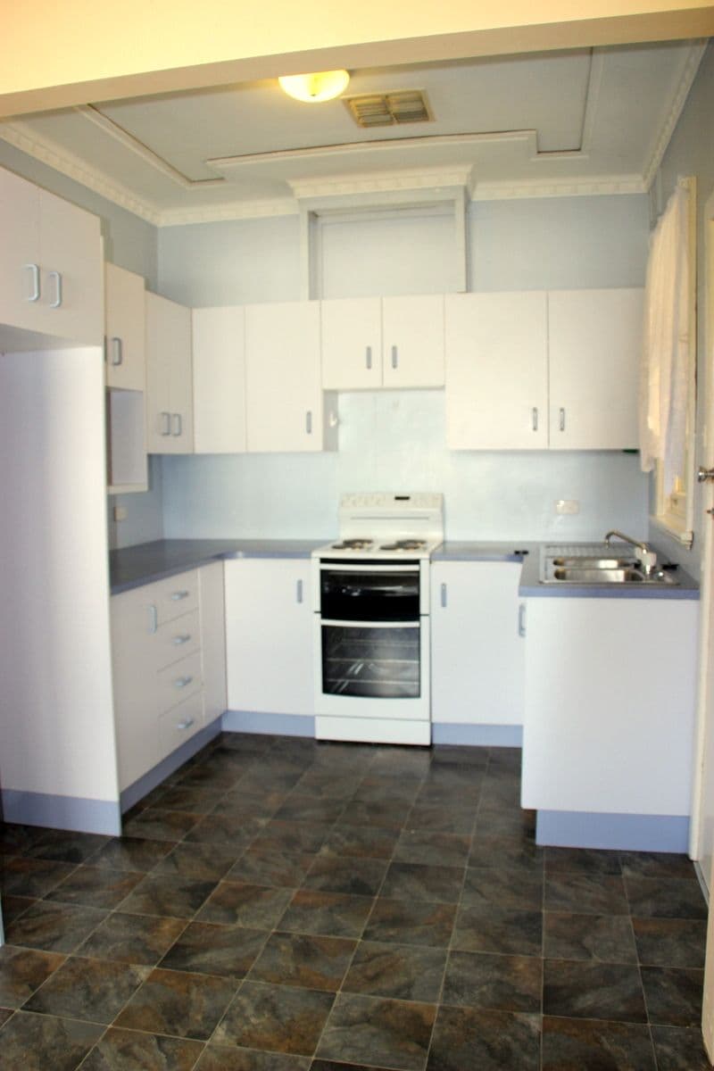 19 Hill Street, Coonabarabran NSW 2357, Coonabarabran - Thumbnail 3