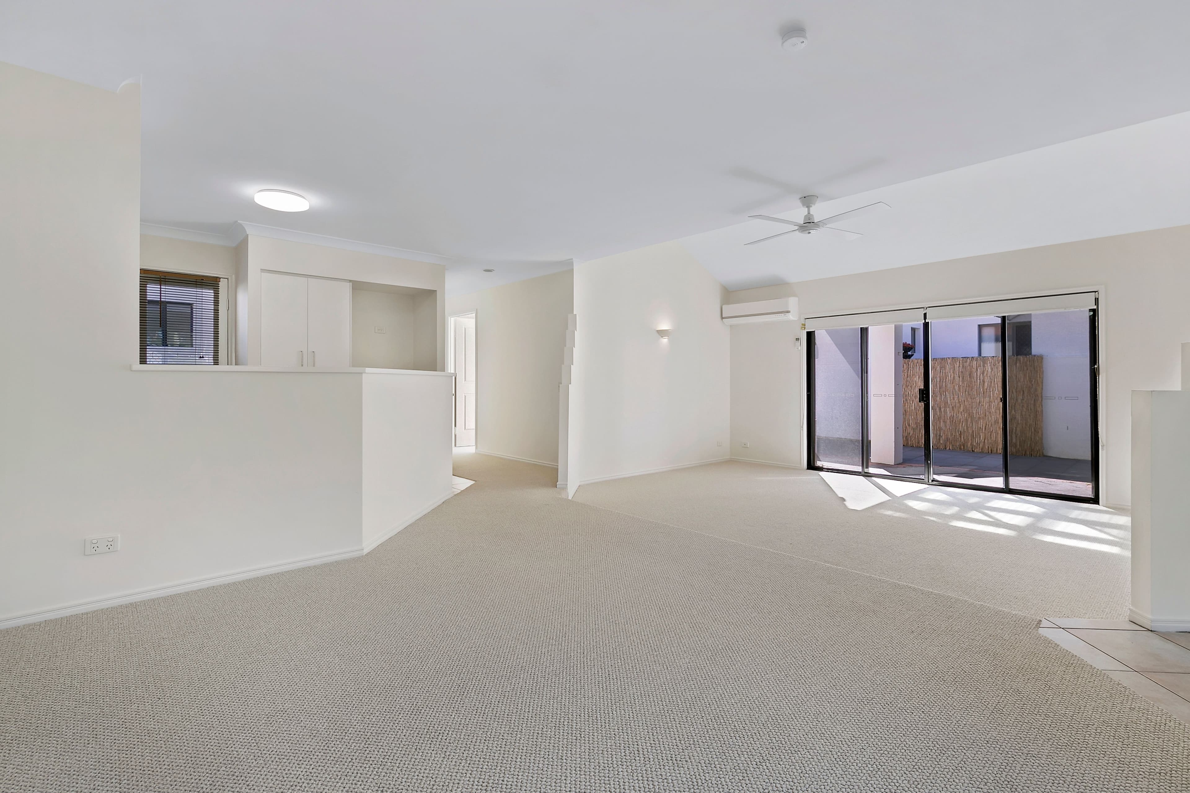 17 Zac Avenue, Coombabah QLD 4216, Coombabah - Thumbnail 2
