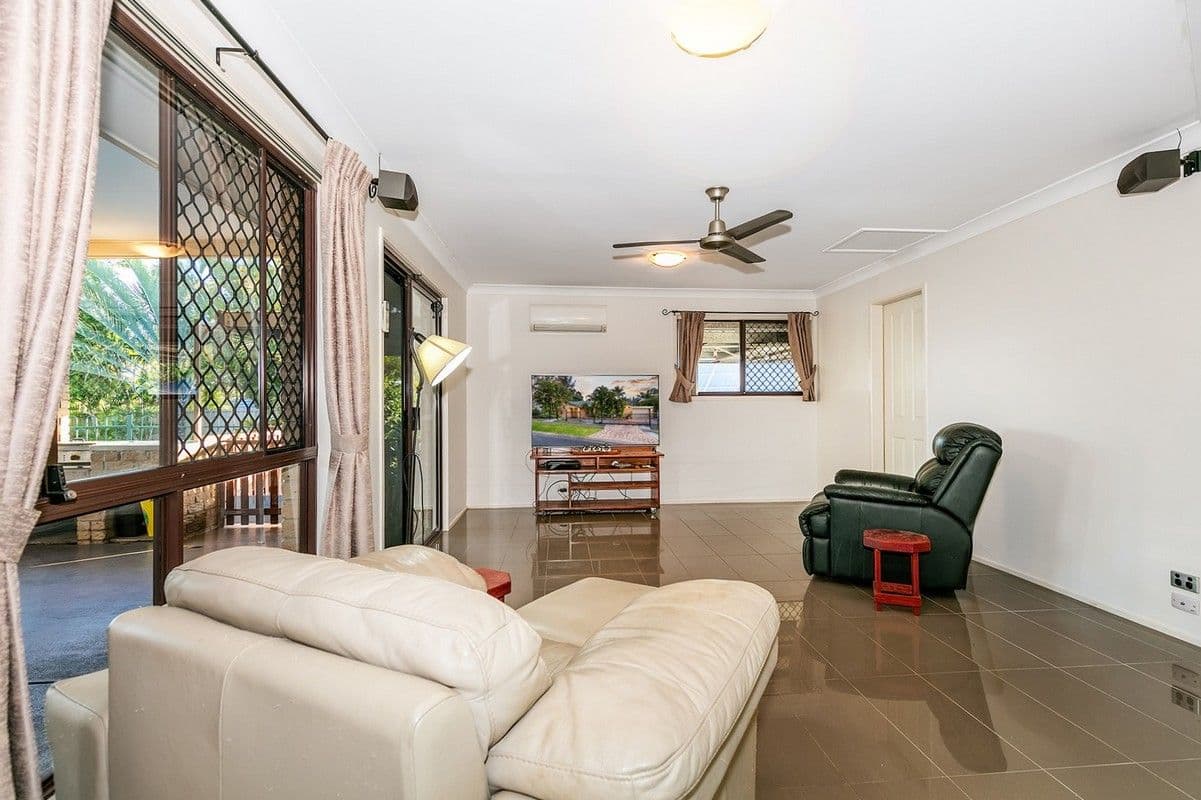 30 Matson Avenue, Regents Park QLD 4118, Regents Park - Thumbnail 2