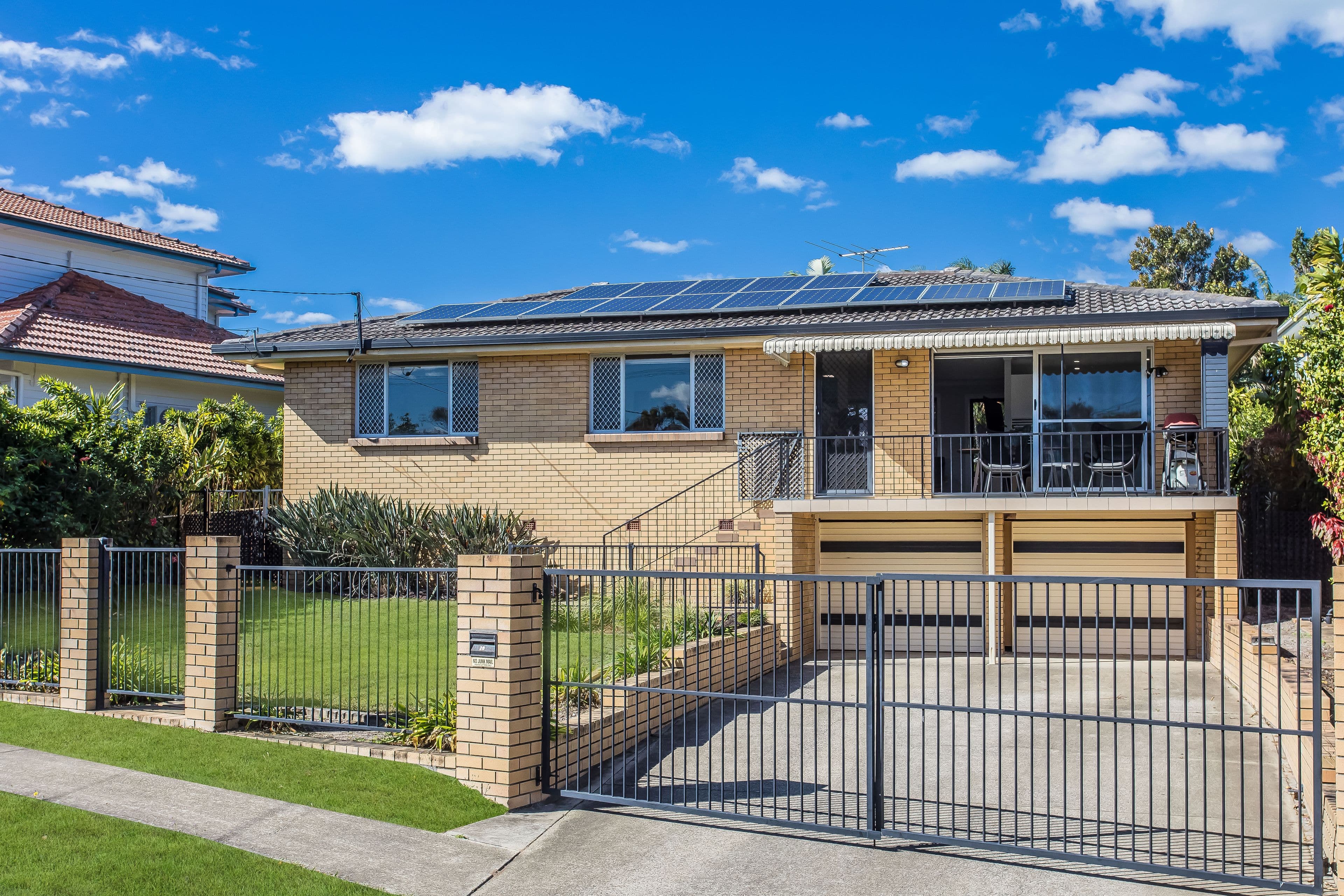 28 Fernlea Avenue, Scarborough QLD 4020, Scarborough - Thumbnail 4