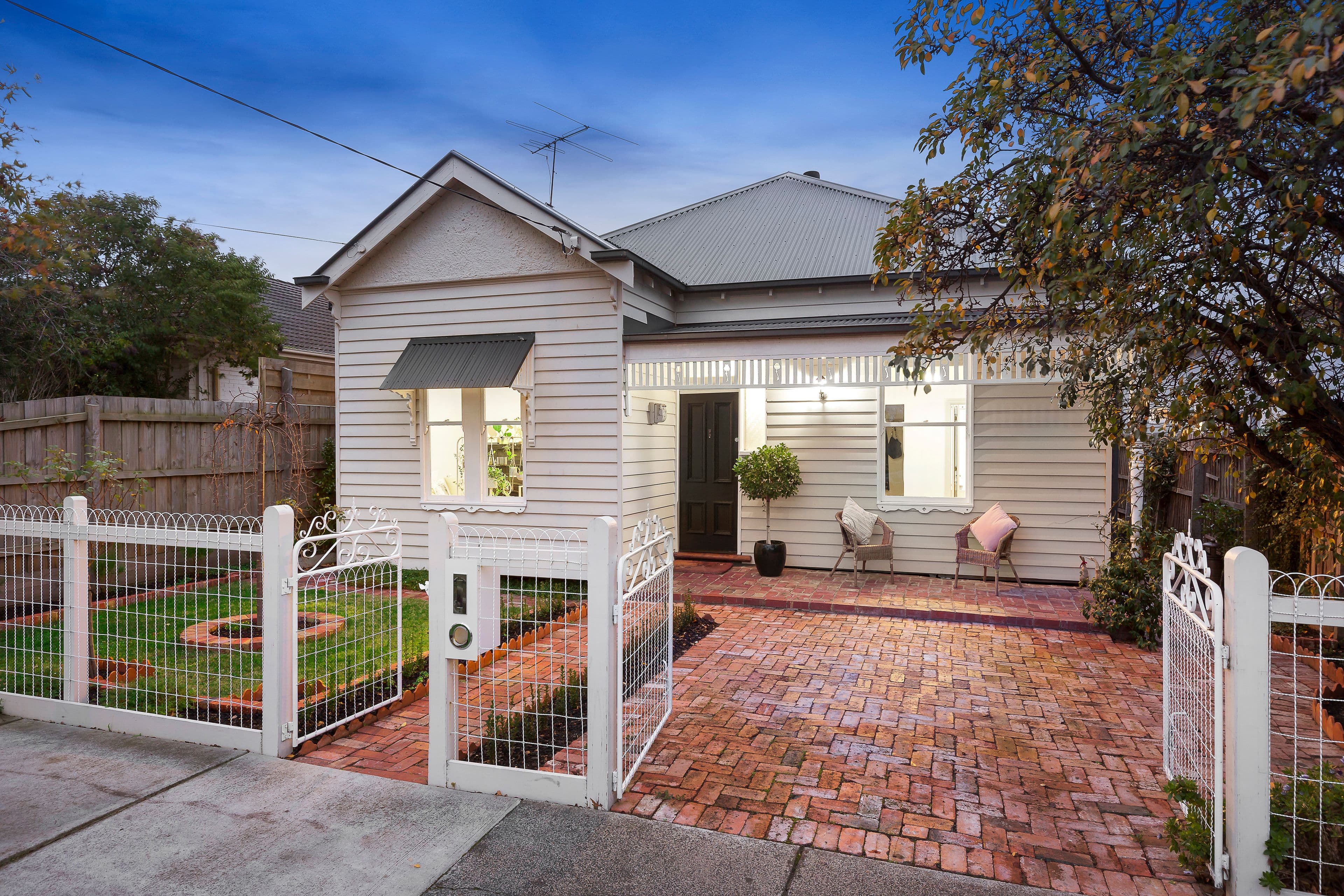 22 Latrobe Street, Hughesdale VIC 3166, Hughesdale - Image 1