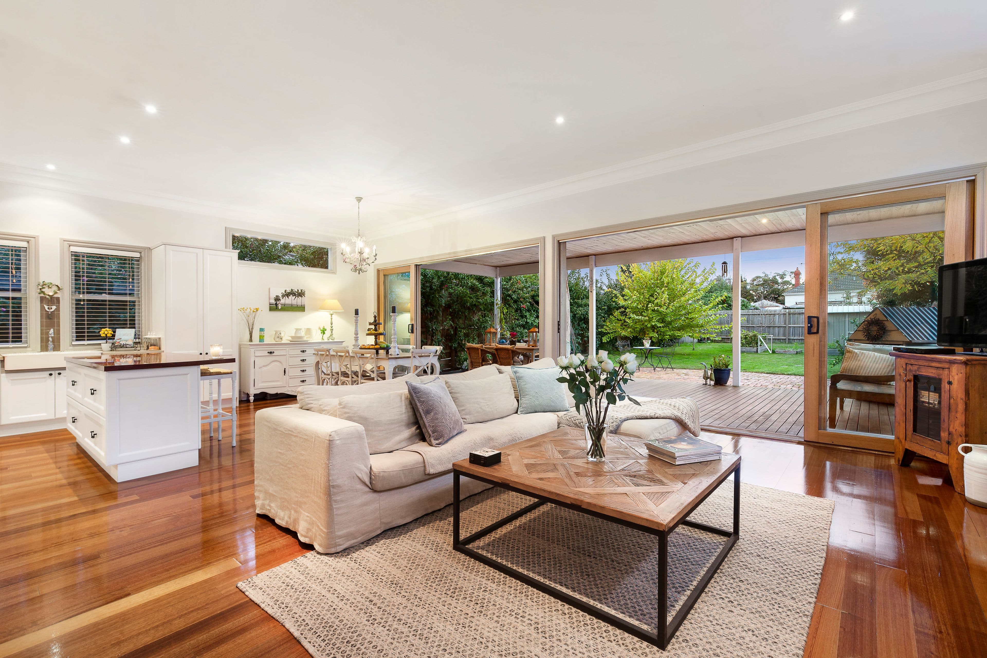 22 Latrobe Street, Hughesdale VIC 3166, Hughesdale - Thumbnail 2