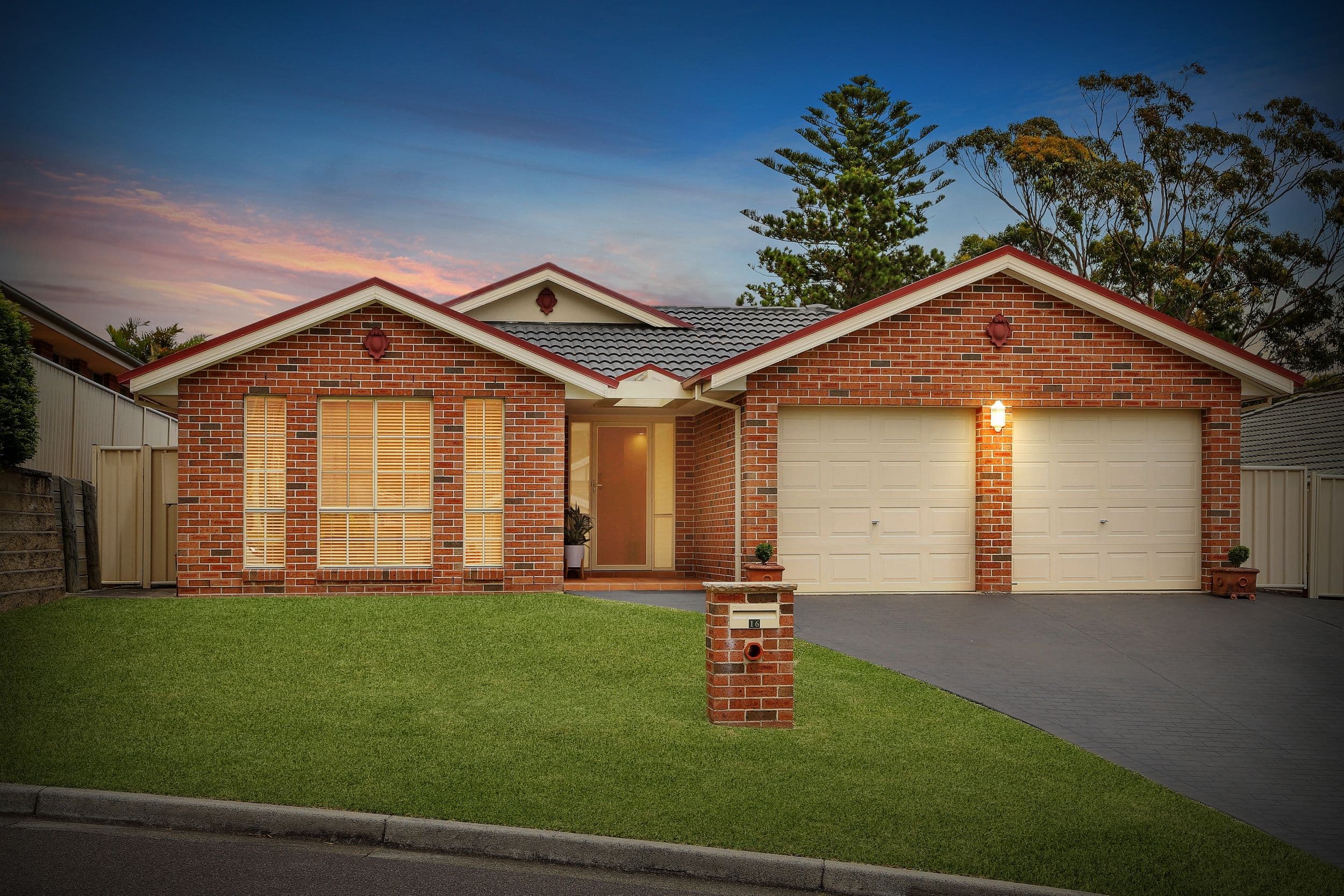 16 Armstrong Close, Bensville - Image 1
