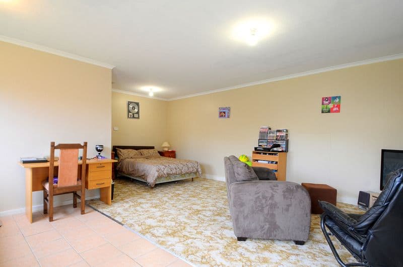3  Hooker Avenue, SPRINGVALE VIC 3171, Springvale - Thumbnail 5
