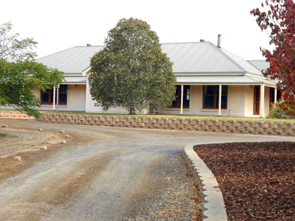 30 Frances Road, Bordertown SA 5268, Bordertown - Image 1