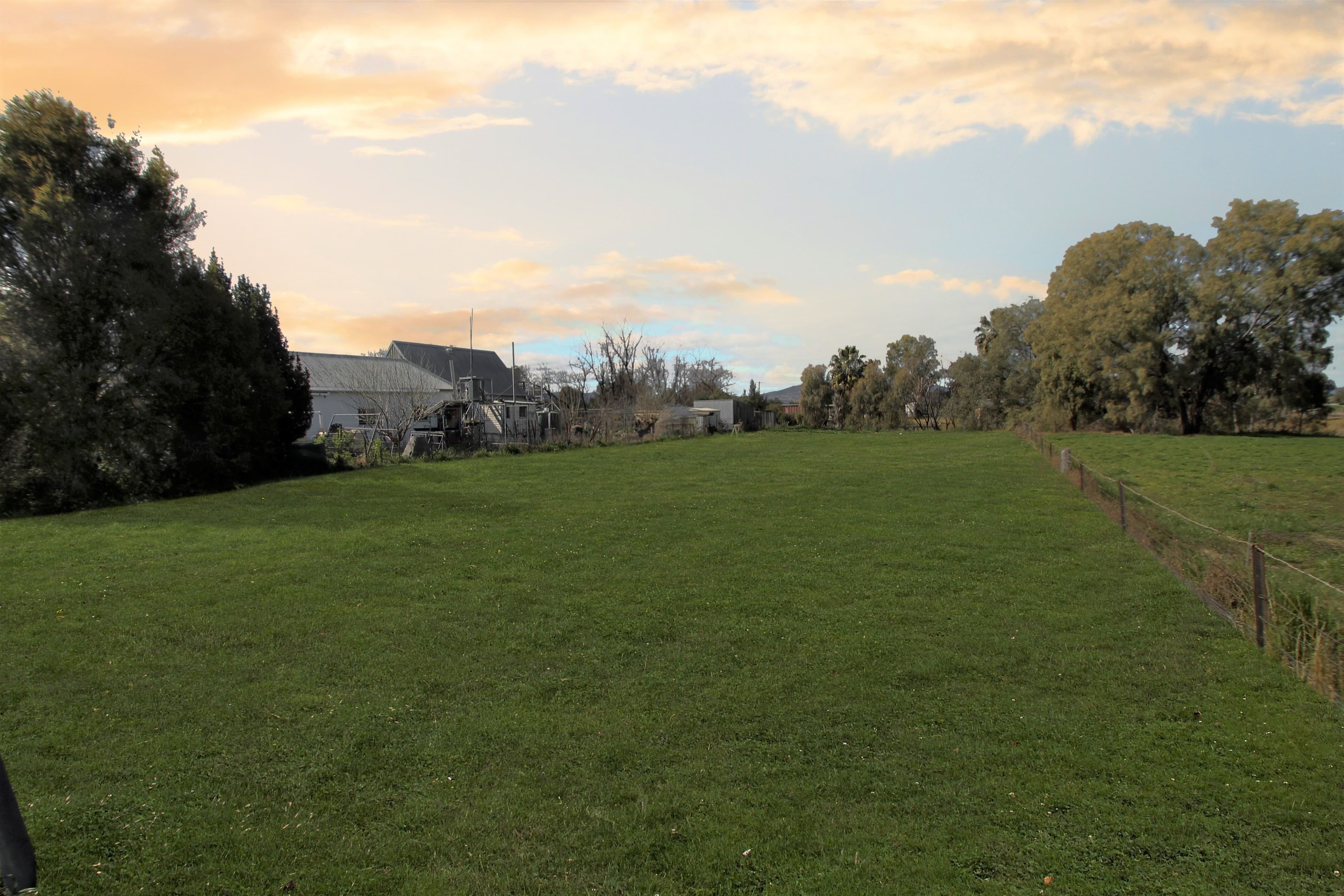 2 Conlon Street, Quirindi NSW 2343, Quirindi - Thumbnail 2