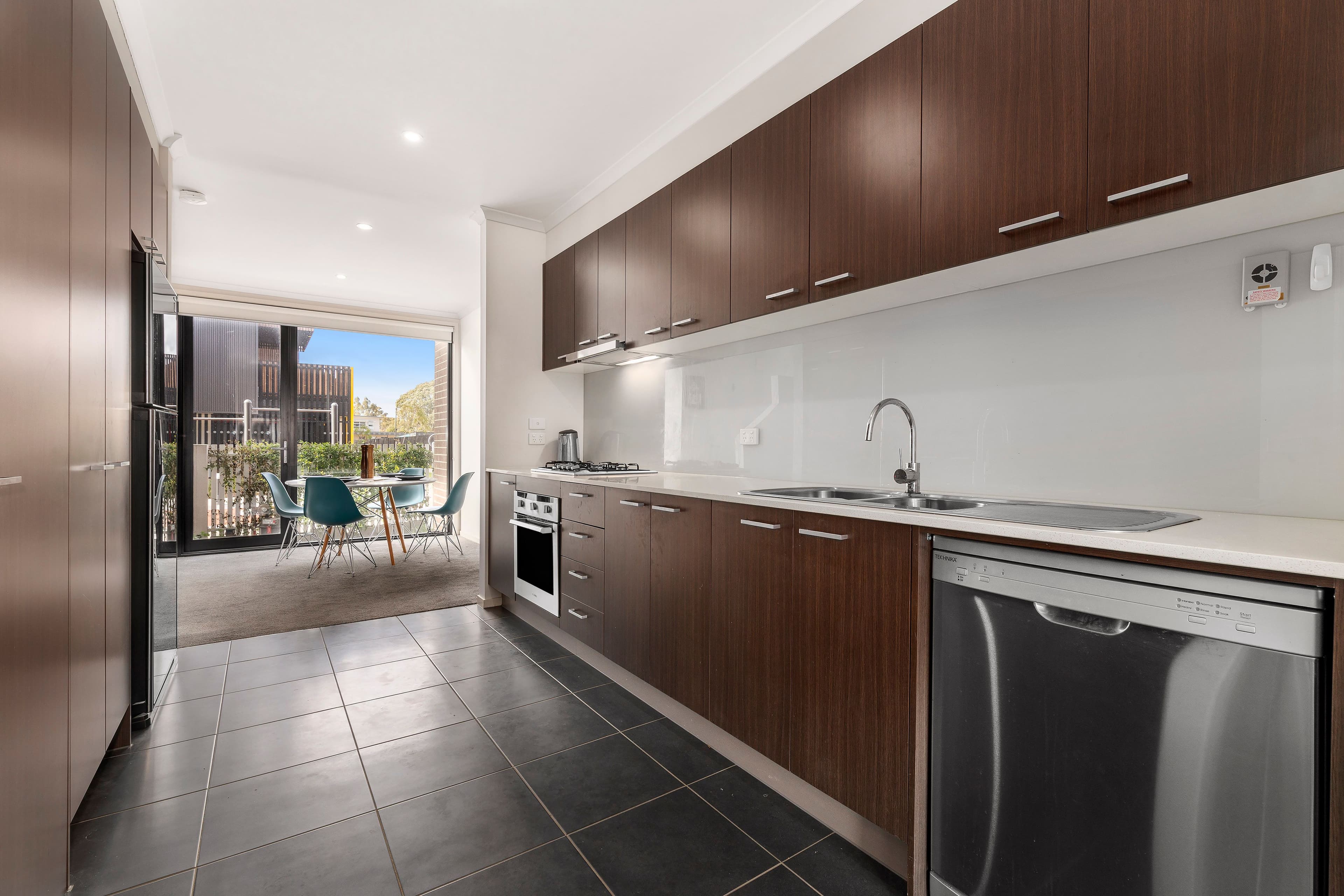 7 Olsen Walk, Mill Park VIC 3082, Mill Park - Thumbnail 2