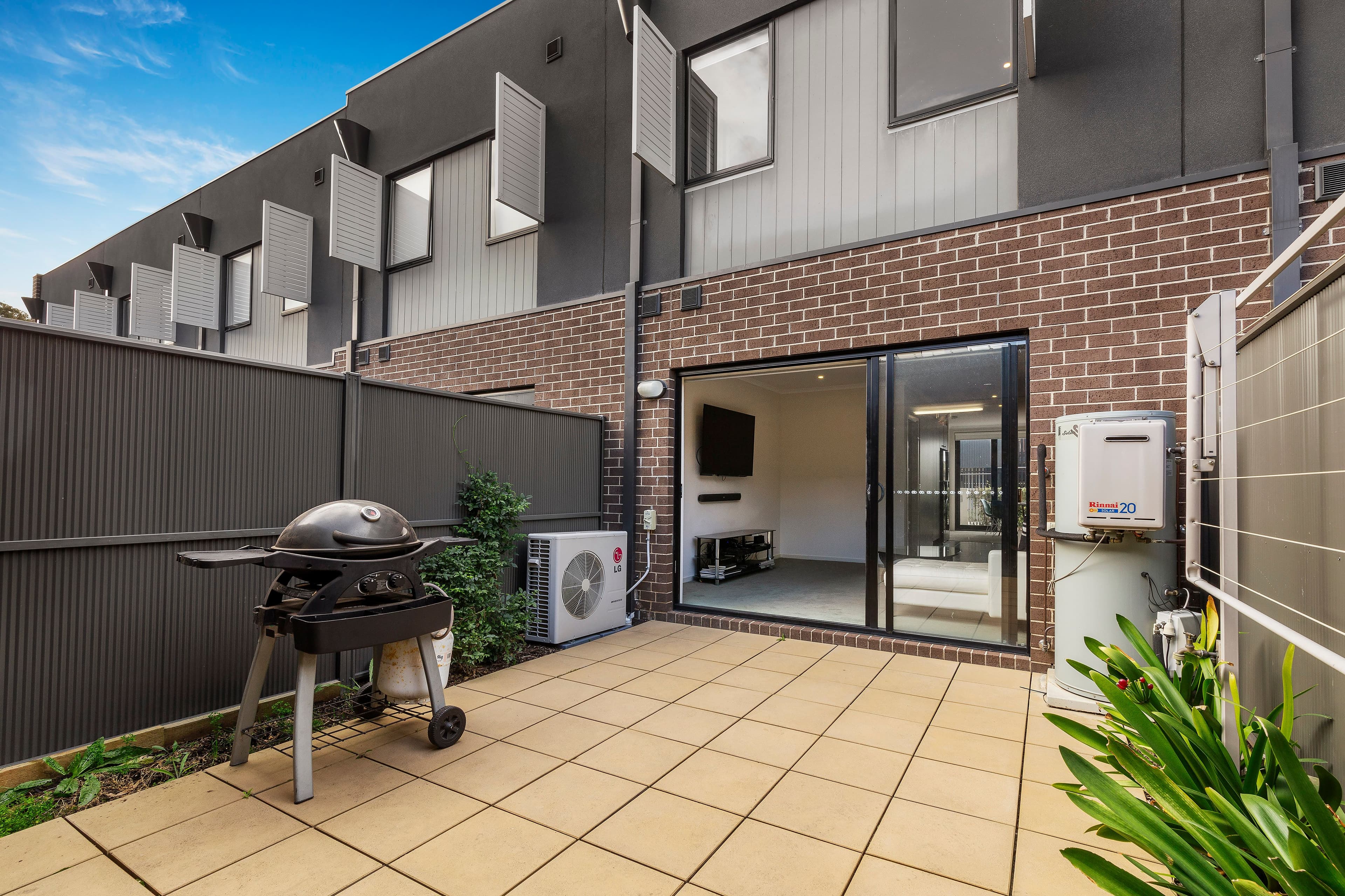 7 Olsen Walk, Mill Park VIC 3082, Mill Park - Thumbnail 8