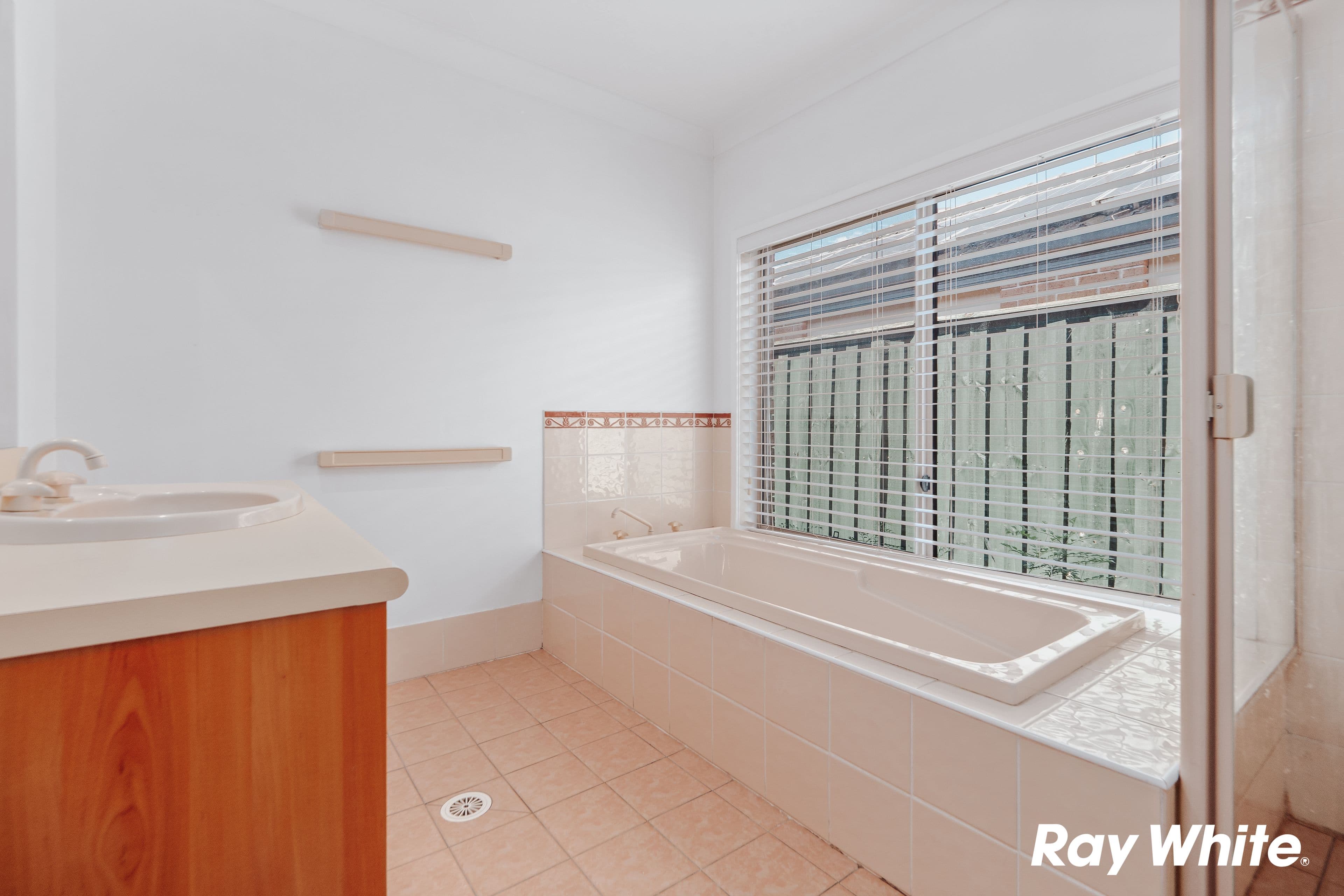 8 Dakota Court, Stanhope Gardens NSW 2768, Stanhope Gardens - Thumbnail 6