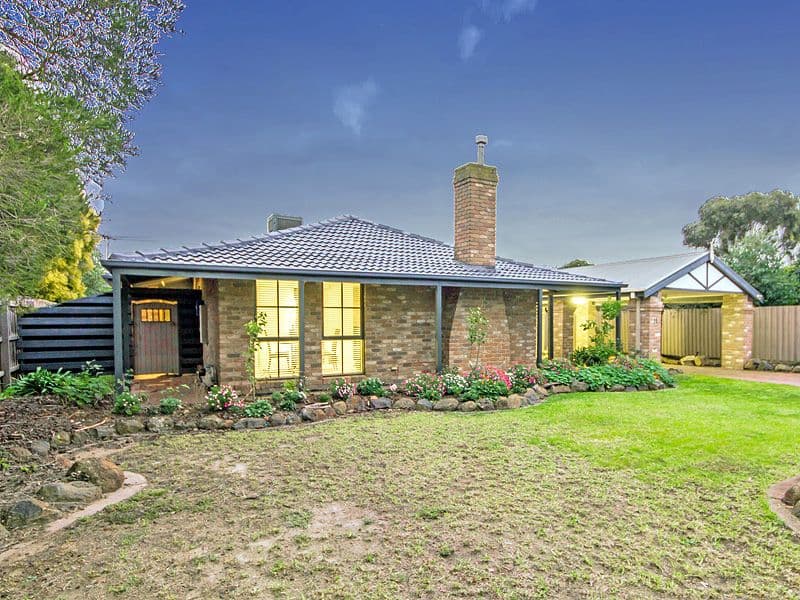 11 Canopus Place, MELTON WEST VIC 3337, Melton West - Thumbnail 2