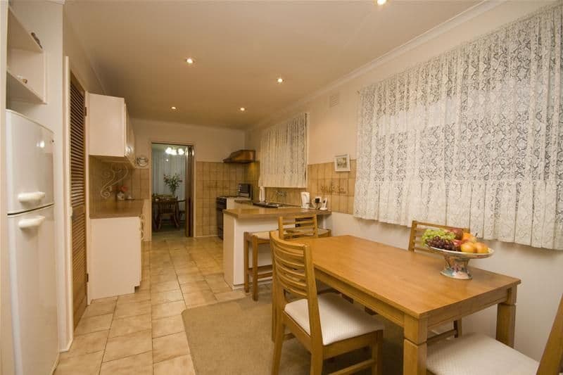 39 Greenwood Drive, BUNDOORA VIC 3083, Bundoora - Thumbnail 5
