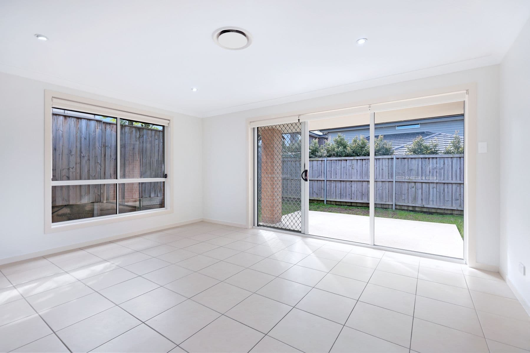 9 Ewan James Drive, Glenmore Park NSW 2745, Glenmore Park - Thumbnail 4