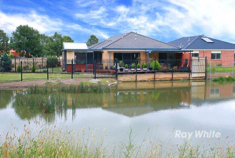 4 Amstel Mews, CRANBOURNE VIC 3977, Cranbourne - Thumbnail 2